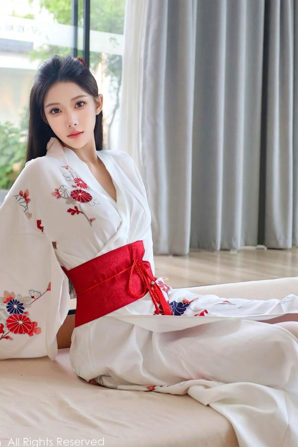 李霜 梨霜儿  XiuRen秀人网-10767-梨霜儿-白色日式和服粉色蕾丝内衣白丝美腿性感日系私房写真第3张图片