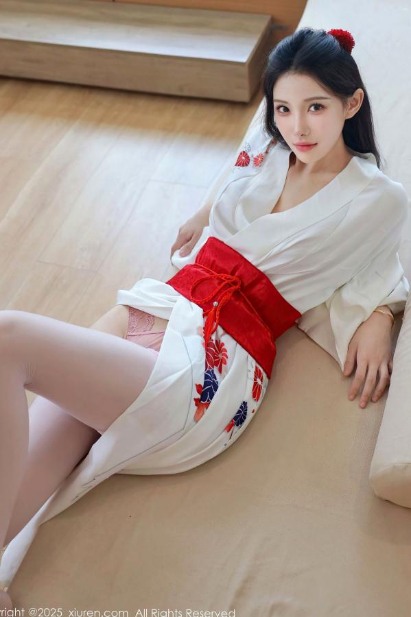 李霜 梨霜儿  XiuRen秀人网-10767-梨霜儿-白色日式和服粉色蕾丝内衣白丝美腿性感日系私房写真第29张图片