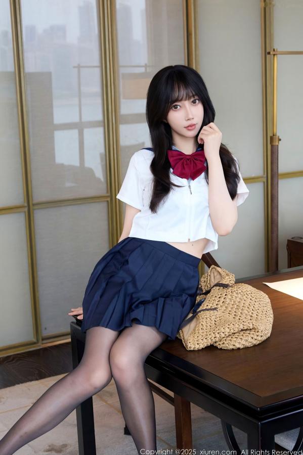   [秀人网XiuRen] NO.10766 玥儿玥er - 学院风JK水手服与黑丝美腿室内私房写真第13张图片