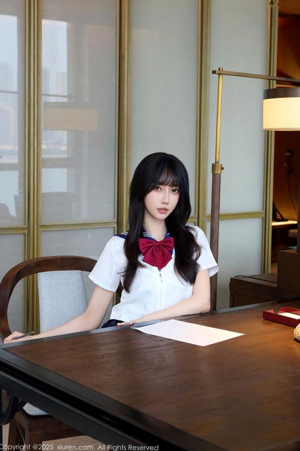    [秀人网XiuRen] NO.10766 玥儿玥er - 学院风JK水手服与黑丝美腿室内私房写真第17张图片