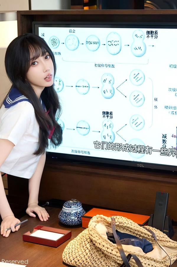    [秀人网XiuRen] NO.10766 玥儿玥er - 学院风JK水手服与黑丝美腿室内私房写真第31张图片