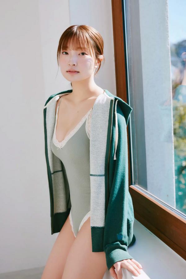    里仲菜月《おとなっちゃん！Vol.3》日本清纯写真 湿身比基尼与户外浴室诱惑第1张图片