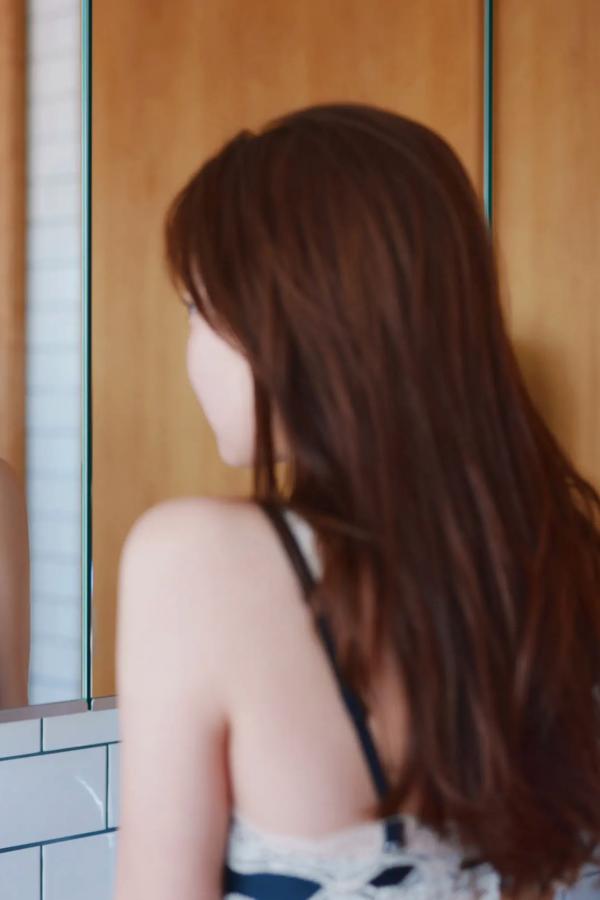    里仲菜月《おとなっちゃん！Vol.3》日本清纯写真 湿身比基尼与户外浴室诱惑第55张图片