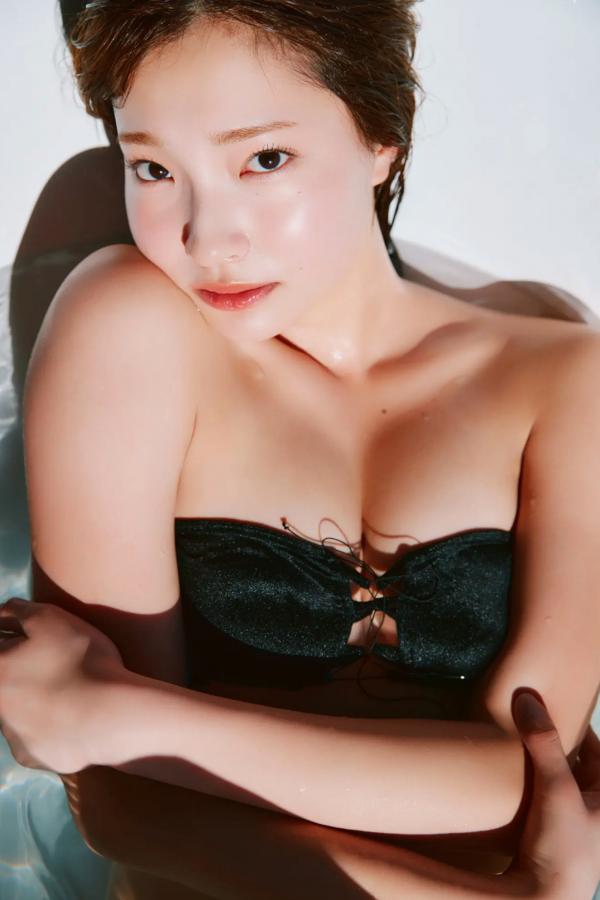    里仲菜月《おとなっちゃん！Vol.3》日本清纯写真 湿身比基尼与户外浴室诱惑第68张图片