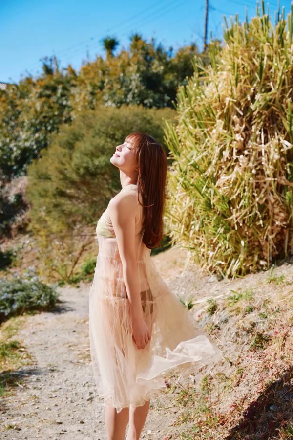    里仲菜月《おとなっちゃん！Vol.3》日本清纯写真 湿身比基尼与户外浴室诱惑第78张图片