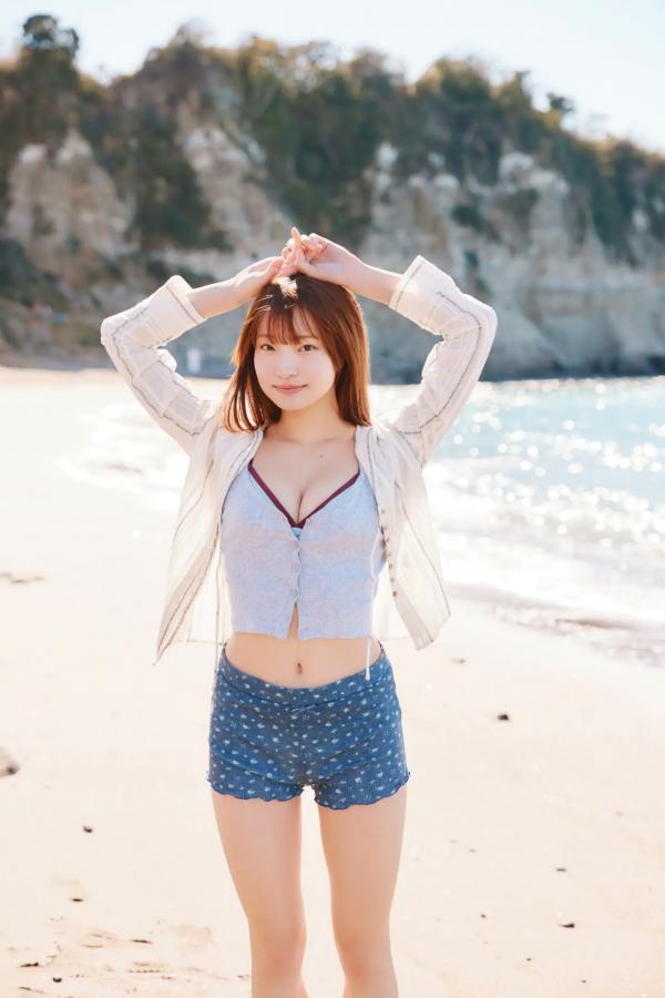  里仲菜月《おとなっちゃん！Vol.2》海边沙滩阳光清纯比基尼写真第2张图片