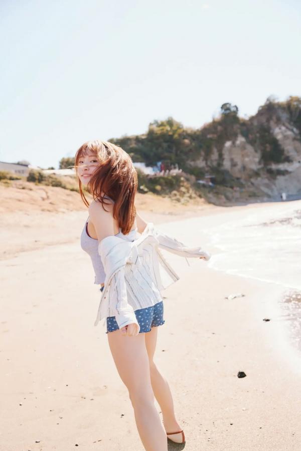   里仲菜月《おとなっちゃん！Vol.2》海边沙滩阳光清纯比基尼写真第4张图片