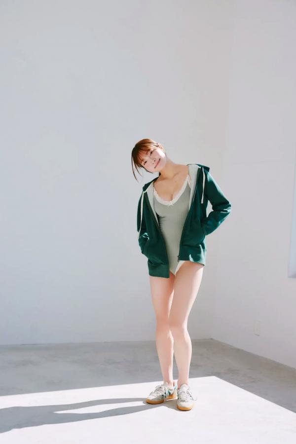    里仲菜月 - おとなっちゃん！Vol.1 日本清纯甜妹家居比基尼性感私房写真第21张图片