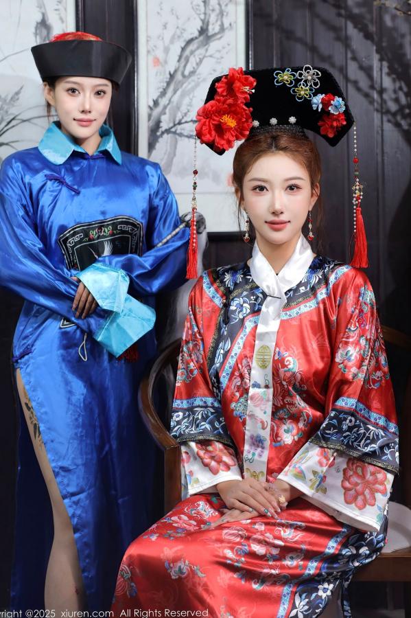 金允希Yuki  金允希  [秀人网XiuRen] NO.10762 金允希&Yuki - 清代宫廷古装cos 姐妹花闺房激情互动 大尺度古风诱惑写真第1张图片