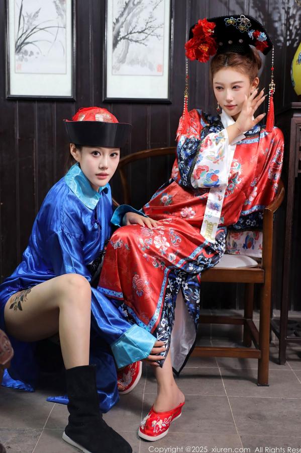 金允希Yuki  金允希  [秀人网XiuRen] NO.10762 金允希&Yuki - 清代宫廷古装cos 姐妹花闺房激情互动 大尺度古风诱惑写真第5张图片