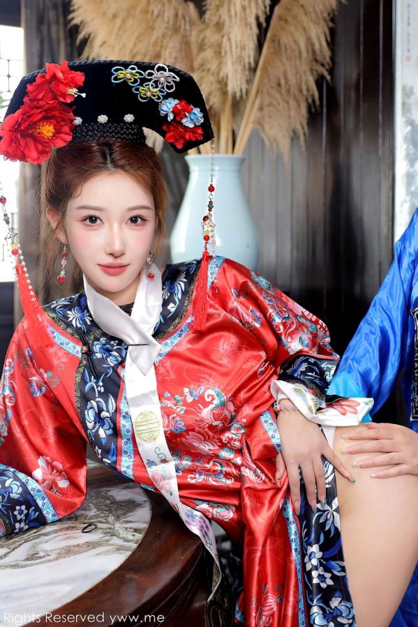 金允希Yuki  金允希  [秀人网XiuRen] NO.10762 金允希&Yuki - 清代宫廷古装cos 姐妹花闺房激情互动 大尺度古风诱惑写真第27张图片