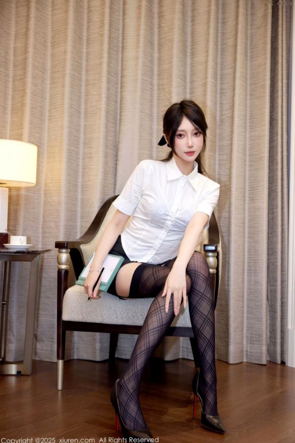    XiuRen秀人网 玥儿玥er OL职场白衬衫包臀短裙 性感黑丝与蓝色蕾丝内衣私房写真第9张图片