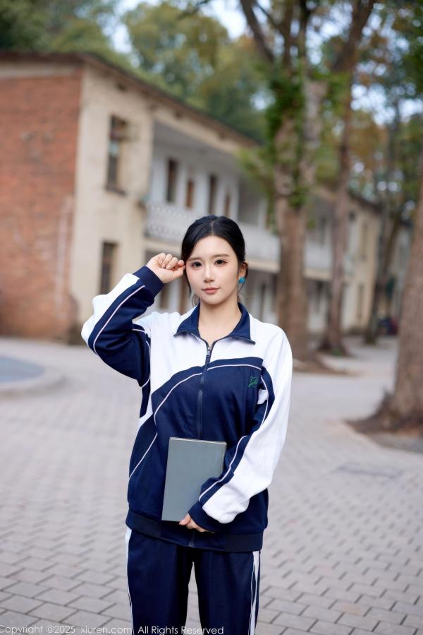   秀人网 NO.11103 小肉肉咪 - 校园风蓝白校服与红色内衣反差美感写真第3张图片
