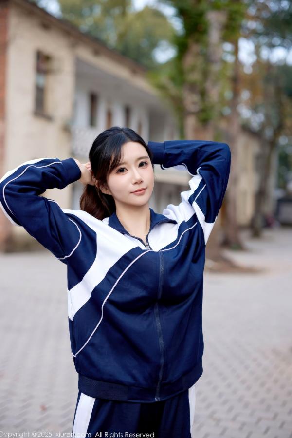    秀人网 NO.11103 小肉肉咪 - 校园风蓝白校服与红色内衣反差美感写真第7张图片