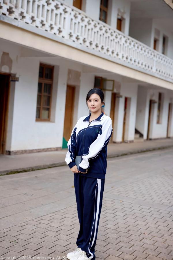   秀人网 NO.11103 小肉肉咪 - 校园风蓝白校服与红色内衣反差美感写真第15张图片