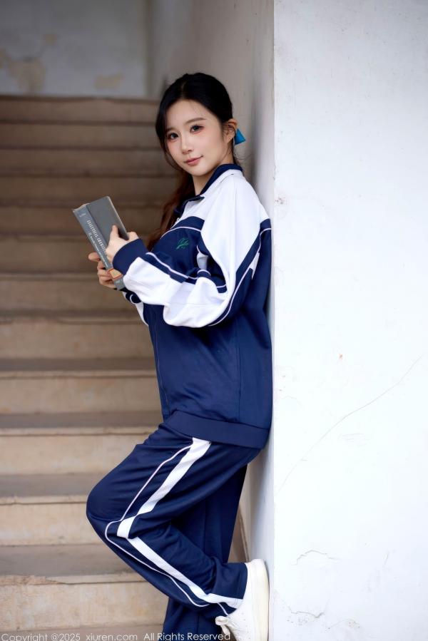    秀人网 NO.11103 小肉肉咪 - 校园风蓝白校服与红色内衣反差美感写真第21张图片