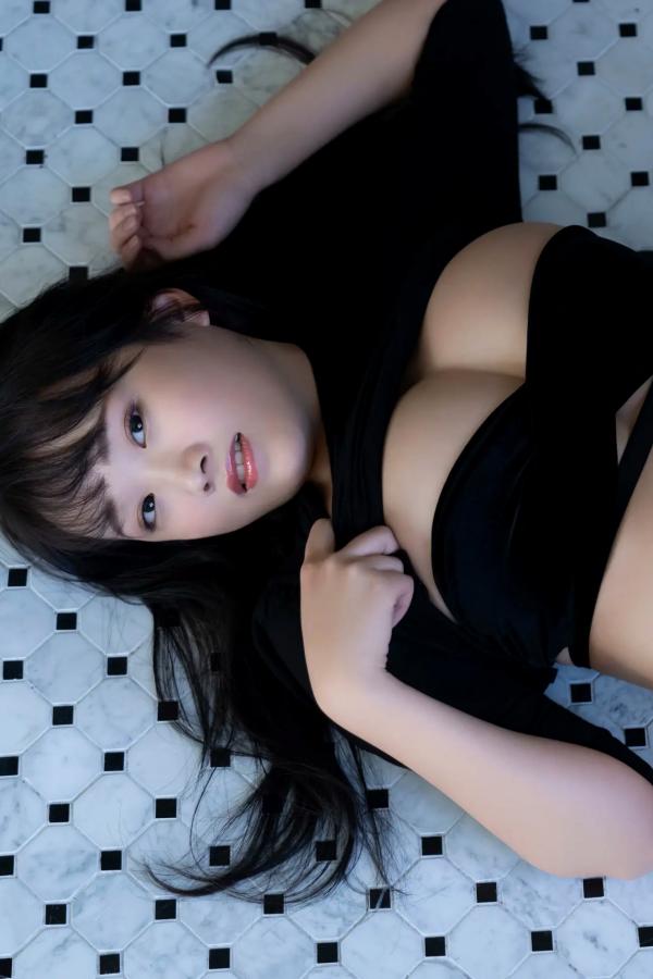    奥村梨穂《奇跡の神乳 vol.2》日本童颜巨乳女神浴室湿身性感内衣写真第14张图片