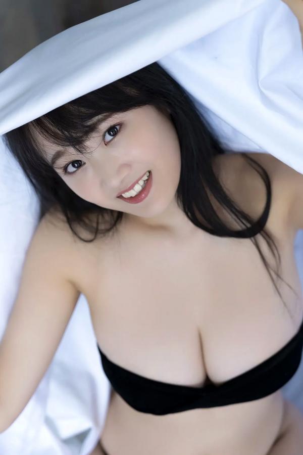    奥村梨穂《奇跡の神乳 vol.2》日本童颜巨乳女神浴室湿身性感内衣写真第19张图片