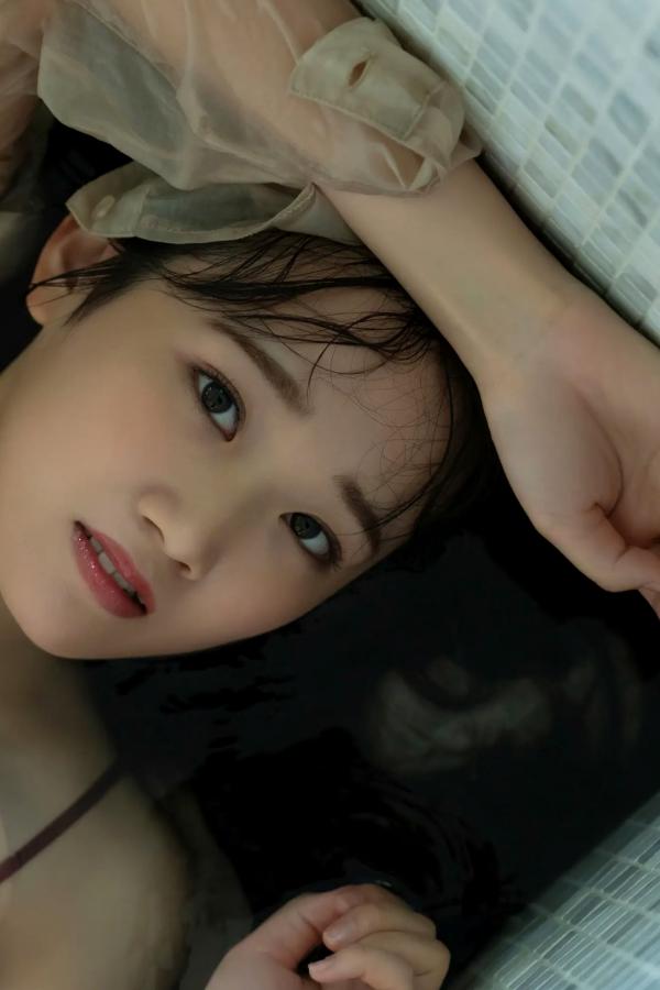    奥村梨穂《奇跡の神乳 vol.2》日本童颜巨乳女神浴室湿身性感内衣写真第53张图片
