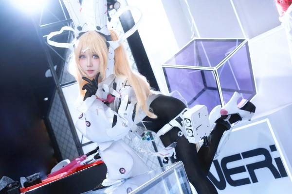    焖焖碳 - 交错战线 莉普斯 展会科技风二次元Cosplay写真第4张图片
