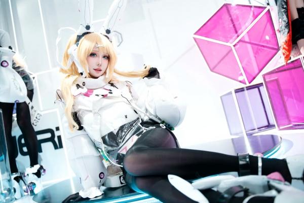    焖焖碳 - 交错战线 莉普斯 展会科技风二次元Cosplay写真第15张图片
