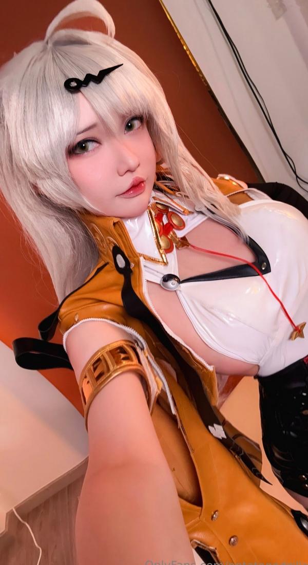    Potato-Godzilla-Yixuan-绝区零-仪玄COS角色扮演大尺度性感私房写真第60张图片