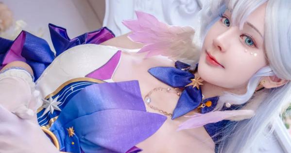   Machi馬吉 - Robin HonkaiStar Rail 知更鸟角色扮演性感美臀私房写真第1张图片