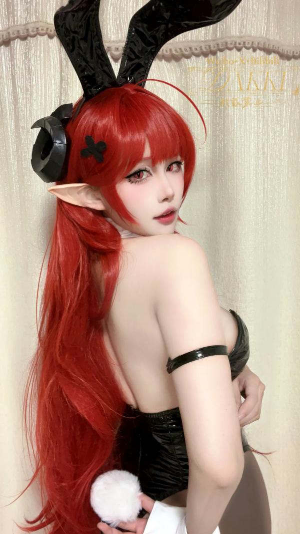    Dakki伊 - 碧蓝航线兴登堡黑皮兔女郎COS自拍性感魅惑写真第8张图片