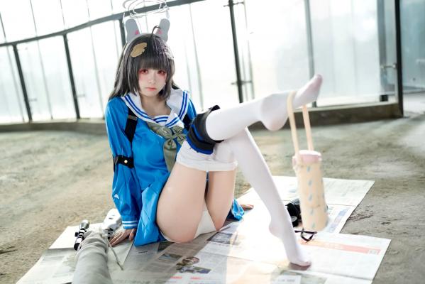    九柒喵 - 美游 蔚蓝档案水手服白丝萌系角色扮演COS第24张图片