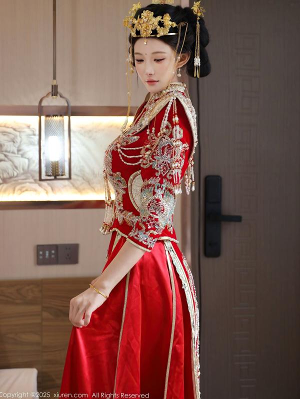 李霜 梨霜儿  XiuRen秀人网-10742-梨霜儿-中式秀禾服新娘红装性感内衣私房诱惑写真第11张图片