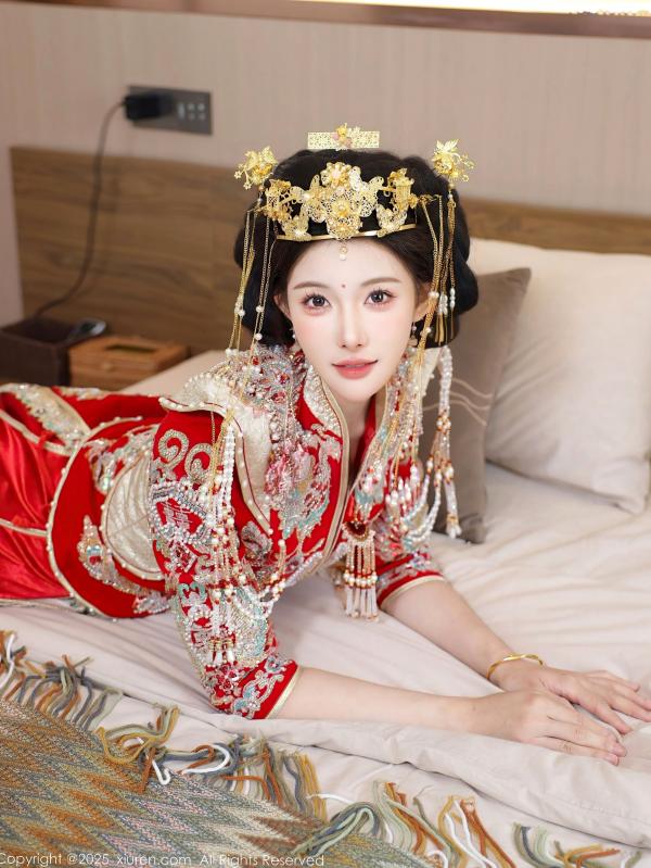 李霜 梨霜儿  XiuRen秀人网-10742-梨霜儿-中式秀禾服新娘红装性感内衣私房诱惑写真第24张图片