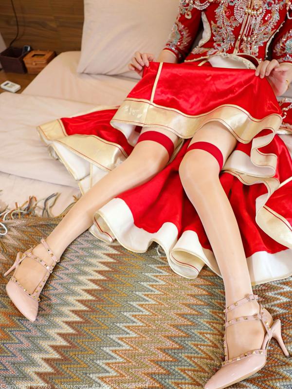 李霜 梨霜儿  XiuRen秀人网-10742-梨霜儿-中式秀禾服新娘红装性感内衣私房诱惑写真第38张图片