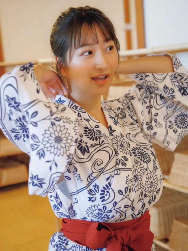    榎原依那 - もうキミしか見えない 日本清纯女神性感比基尼泳池写真第9张图片