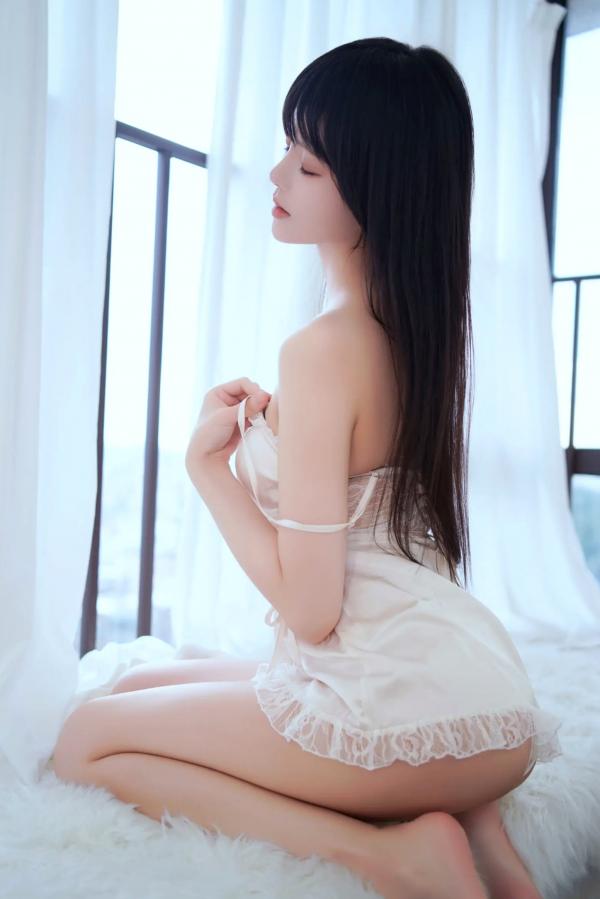    桜桃喵 - 奶油盛宴 纯白睡裙私房诱惑性感写真第16张图片