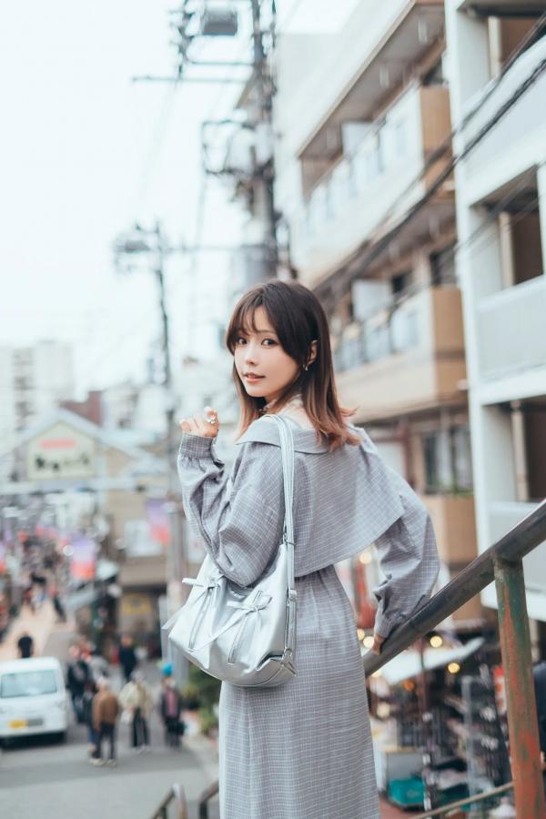   Ely_eee(ElyEE子) - Afternoon Gathering 午后咖啡馆日系治愈街拍写真第3张图片