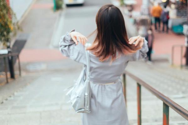    Ely_eee(ElyEE子) - Afternoon Gathering 午后咖啡馆日系治愈街拍写真第5张图片