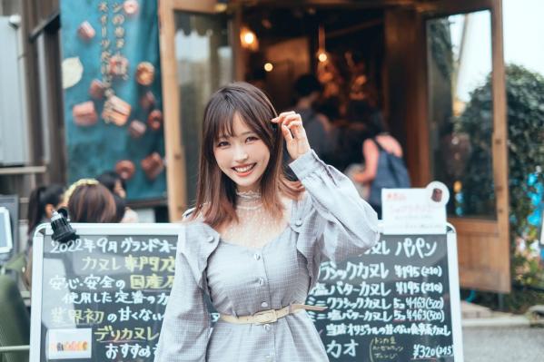    Ely_eee(ElyEE子) - Afternoon Gathering 午后咖啡馆日系治愈街拍写真第12张图片