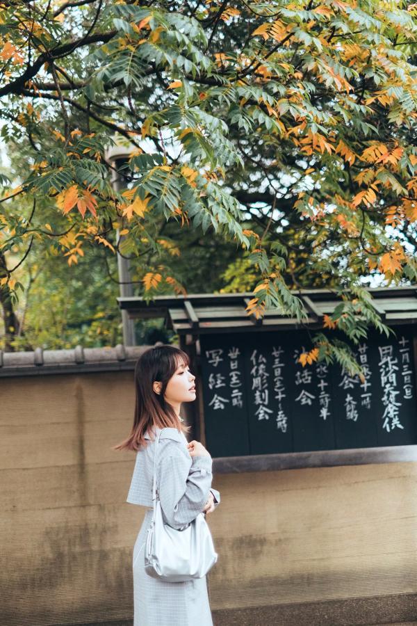    Ely_eee(ElyEE子) - Afternoon Gathering 午后咖啡馆日系治愈街拍写真第19张图片