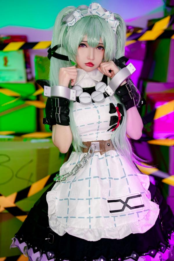    Potato-Godzilla-Corin-Zenless-Zone-Zero-绝区零-可琳 娇羞性感女仆COS 美臀大尺度诱惑写真第2张图片