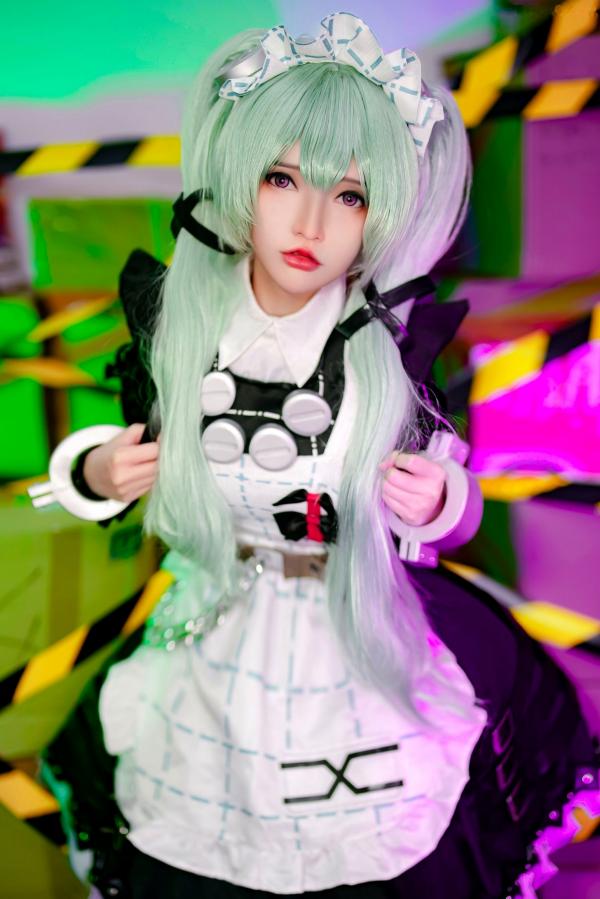    Potato-Godzilla-Corin-Zenless-Zone-Zero-绝区零-可琳 娇羞性感女仆COS 美臀大尺度诱惑写真第3张图片
