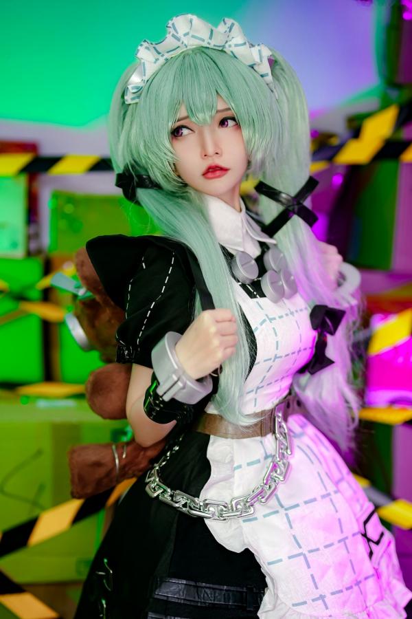    Potato-Godzilla-Corin-Zenless-Zone-Zero-绝区零-可琳 娇羞性感女仆COS 美臀大尺度诱惑写真第6张图片