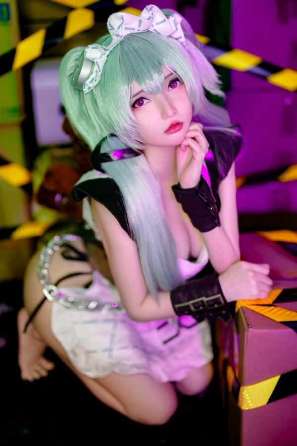    Potato-Godzilla-Corin-Zenless-Zone-Zero-绝区零-可琳 娇羞性感女仆COS 美臀大尺度诱惑写真第11张图片