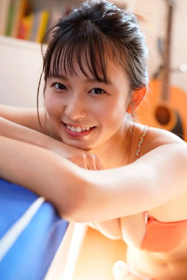    志田音々 - 治愈系纯洁比基尼写真 居家清纯性感美照第45张图片