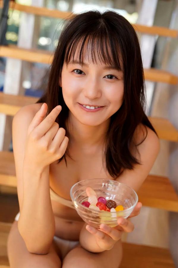    志田音々 - 治愈系纯洁比基尼写真 居家清纯性感美照第77张图片