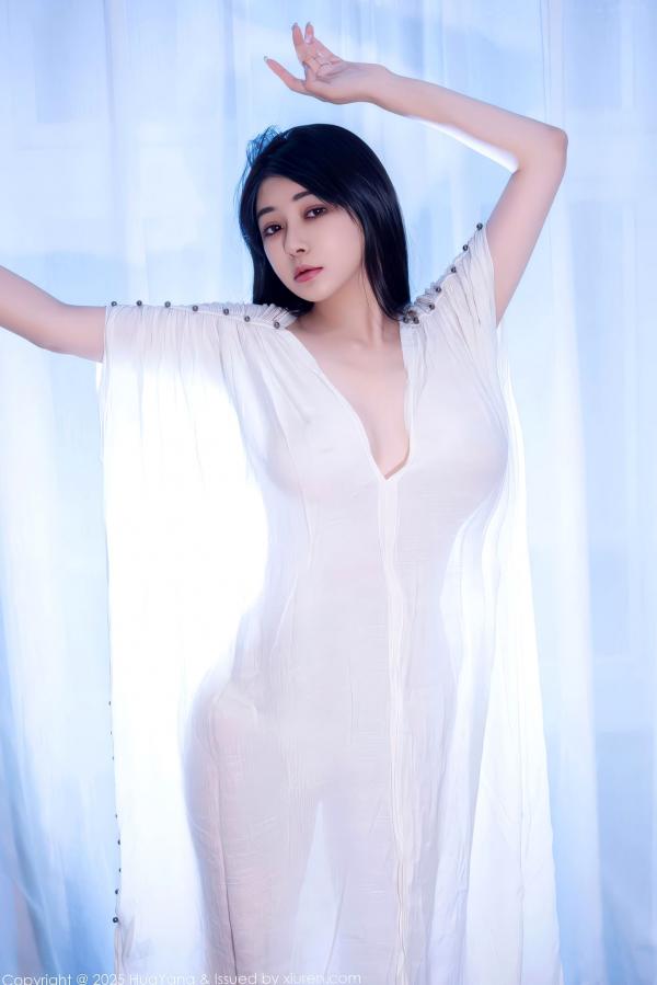    HuaYang花漾 凯竹法师 窗边轻透白色连衣裙肉丝私房写真 极品美腿性感女神大尺度第9张图片