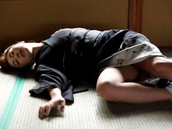    岡元あつこ - ギュッと抱きしめて 日本成熟女神性感内衣私房写真第22张图片