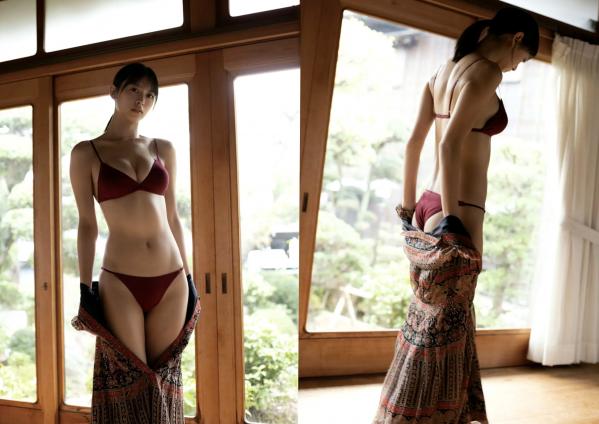    大槻りこ - yearing 日系女神黑色比基尼性感私房写真第8张图片