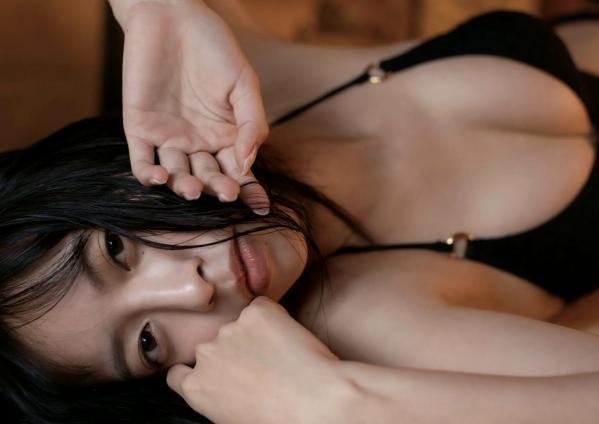    大槻りこ - yearing 日系女神黑色比基尼性感私房写真第39张图片