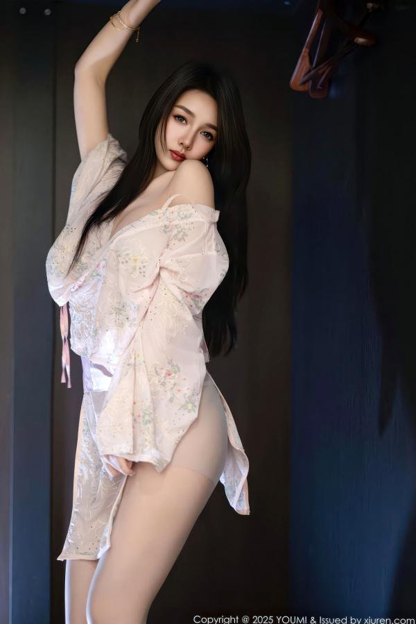    YouMi尤蜜荟-1194-Twins-夭夭-连衣裙肉色丝袜室内私房美腿性感写真第36张图片