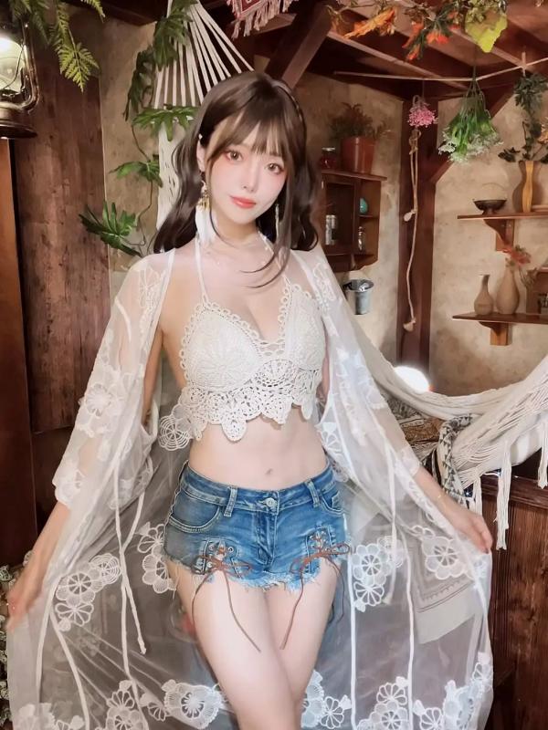    Ely_eee(ElyEE子) - Secret Treehouse Escape 梦幻树屋波西米亚私房写真第1张图片